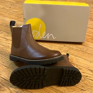 Boden “Chelsea Boots” Big kid size 32. Brown dress boot with zipper. NIB